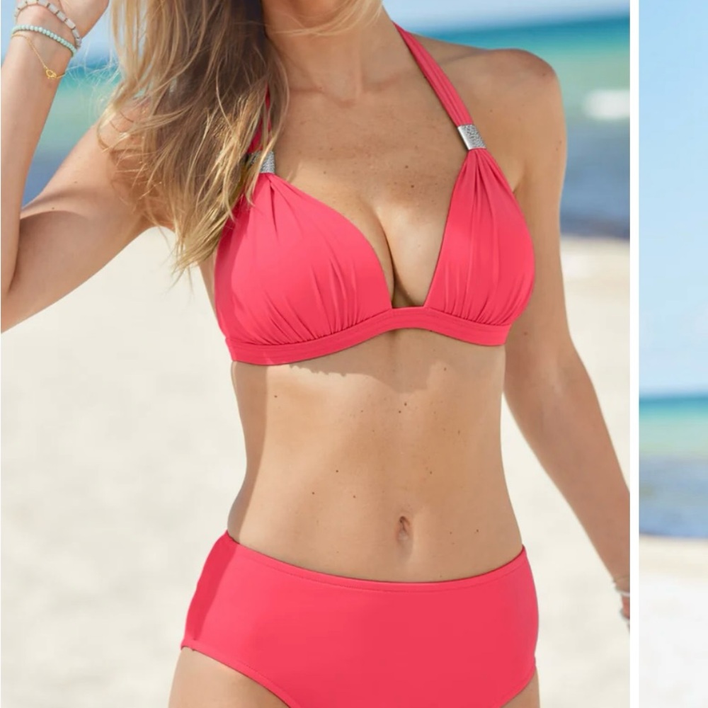 VENUS Goddess Enhancer Push-Up bikini Top STYLE: #V6102 SKU: V6102-B-BKK